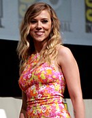 Scarlett Johansson, actriz nacida el 22 de noviembre de 1984.