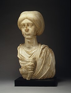 Busto de Anicia Iuliana, Roman