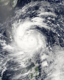 2013年8月11日，即將達到最高強度的颱風尤特