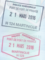 瑞典護照上的聖皮埃爾 （馬提尼克）海關入境（上）與出境（下）印章。截至2016年3月，聖皮埃爾在法蘭西堡港蓋章。