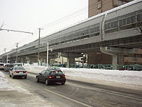 地上部分の高架シェルター（2004年1月）