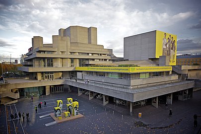 倫敦皇家國家劇院，丹尼斯·拉斯頓（英语：Denys Lasdun） (1967–76年)