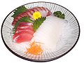 日本料理的特色菜：生魚片（刺身），先進的冷凍技術引起了風潮