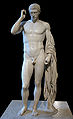 Portrait de Marcellus héroïsé du type Hermès Ludovisi[20]. Œuvre romaine du Ier siècle de notre ère. Louvre