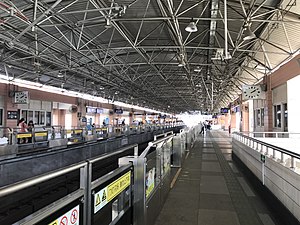 宜山路站3号线站台