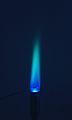 利用鈷藍玻璃觀察硫酸銅的焰色反應