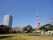 芝公園，在電影中也可以看得到東京鐵塔，不過角度不同