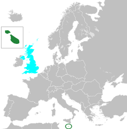 冷戰期間的歐洲，深綠色部分為馬爾他，青色為聯合王國