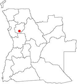 More than 700 villagers trekked 60 km from Golungo Alto to Ndalatando (red dot), fleeing a UNITA attack. They remained uninjured.