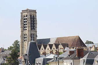 圣克雷潘教堂（法语：Église Saint-Crépin de Château-Thierry）