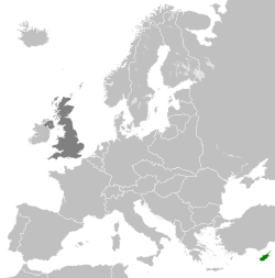 20世纪30年代，塞浦路斯为绿色，英国为灰色