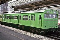 1988年まで使用されていた103系電車。写真は1974年から製造されたATC対応車。 （1985年3月3日 有楽町駅）