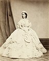 Charlotte, Impératrice du Mexique portant une robe à crinoline (vers 1865)