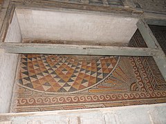 Mosaïques du sol du IVe siècle.