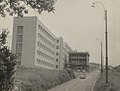 Construction du lycée Renoir à Limoges, vu depuis la rue Sainte Claire en 1966.