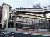 踏切跡に新設された「御田跨線橋」