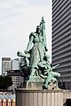 拉德芳斯地名來源的「保衛巴黎」雕像