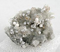 Dresserite and Strontianite from the Francon quarry, Canada