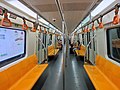 南车四方列车内饰，座椅及吊环使用线路识别色橙黄色