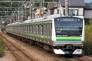 主力車両のE233系6000番台 （2020年11月1日 相原駅）