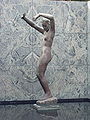 格奥尔格·科尔贝的雕塑“黎明”[4]
