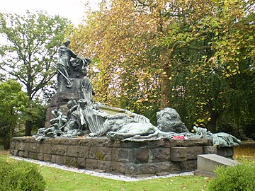 布鲁塞尔墓地的滑铁卢战役纪念碑