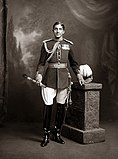 Tukojirao Holkar III（英语：Tukojirao Holkar III），印多尔王公 (1890-1978) 詹姆斯·艾克福德·兰黛（英语：James Eckford Lauder），伦敦