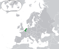 比荷盧聯盟的位置（深绿） 欧洲（深灰）  —  [圖例放大]