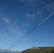 飛機雲產生的影