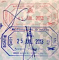 太子港杜桑·盧維杜爾國際機場入、出境印章。