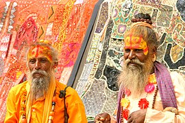 Deux Sadhu vishnouites. Le Vishnouisme est le courant religieux hindou le plus suivi par la population.