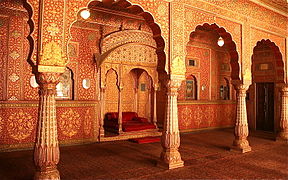 L'Anup Mahal est la salle d'audience du fort de Bikaner, une ancienne principauté célèbre pour son rôle durant la Première Guerre mondiale.