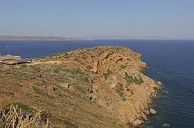 Vue du cap Sounion depuis les ruines antiques avec au loin les îles de Makronissos (à gauche) et de Kéa (à droite).