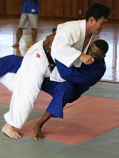Exécution d’une prise de judo.