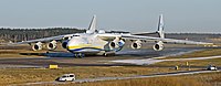 2012年1月，停泊在瑞典阿兰达机场的安-225。