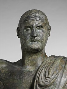 Bronze statue of the emperor Trebonianus Gallus