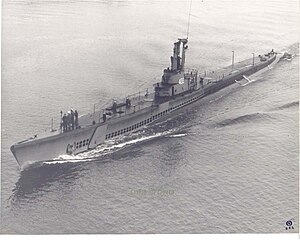 “托羅魚”号潛艇 (SS-422) shown post-war, after removal of her deck guns.