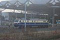 配属南京东机务段(宁东)的東風11型内燃机车第0382号牵引K35次列车终到苏州站（2017年2月）