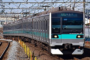常磐緩行線を走るE233系2000番台（2019年4月）