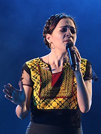 Natalia Lafourcade, singing