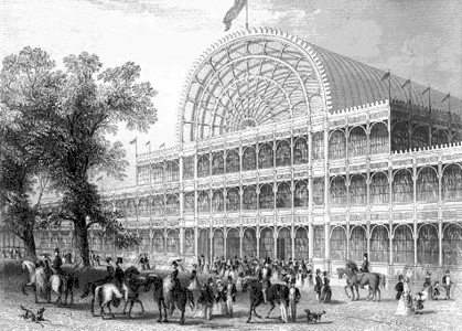 水晶宮（1851年）是第一批由铸铁框架支撐的鑄板玻璃窗建築之一